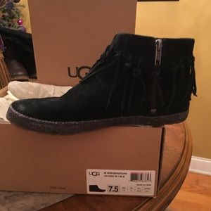 Black Ugg Boots with tassels, Size 7.5,